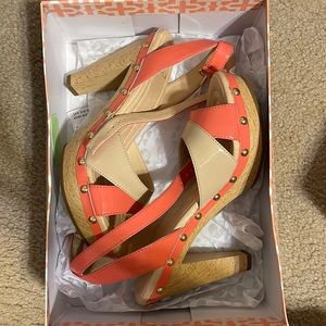 SOLA peach and tan platform heels